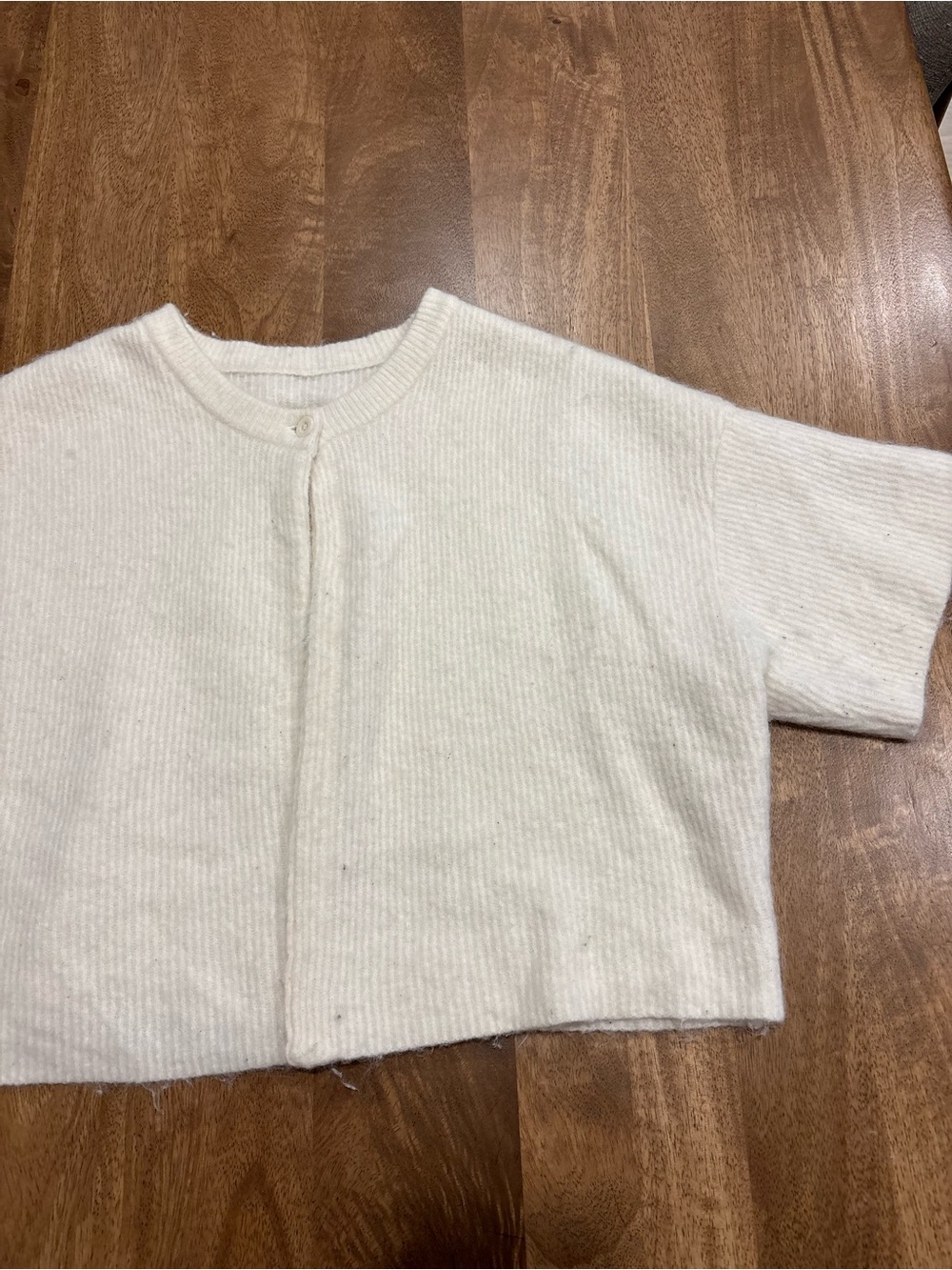 Daily drills Cropped Ribbed Knit Button Cardigan - Picture 2 of 3